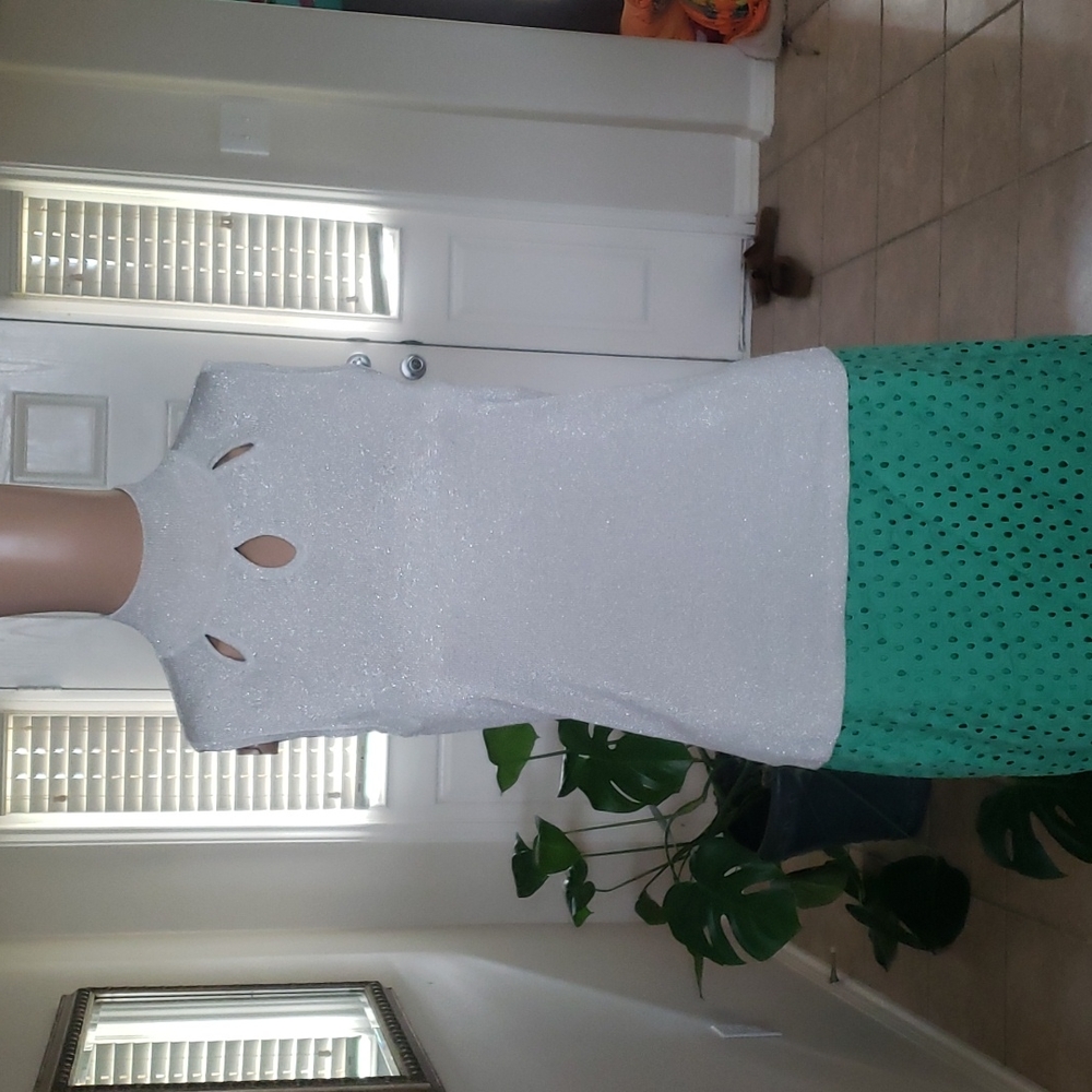 Cache M metallic silver tear drop cut outs on chest mockneck sleeveless sweater